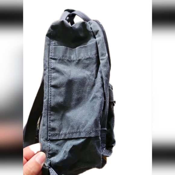 Fjallraven Kånken Faded Red Mini Everyday Outdoor Backpack - Picture 4 of 13